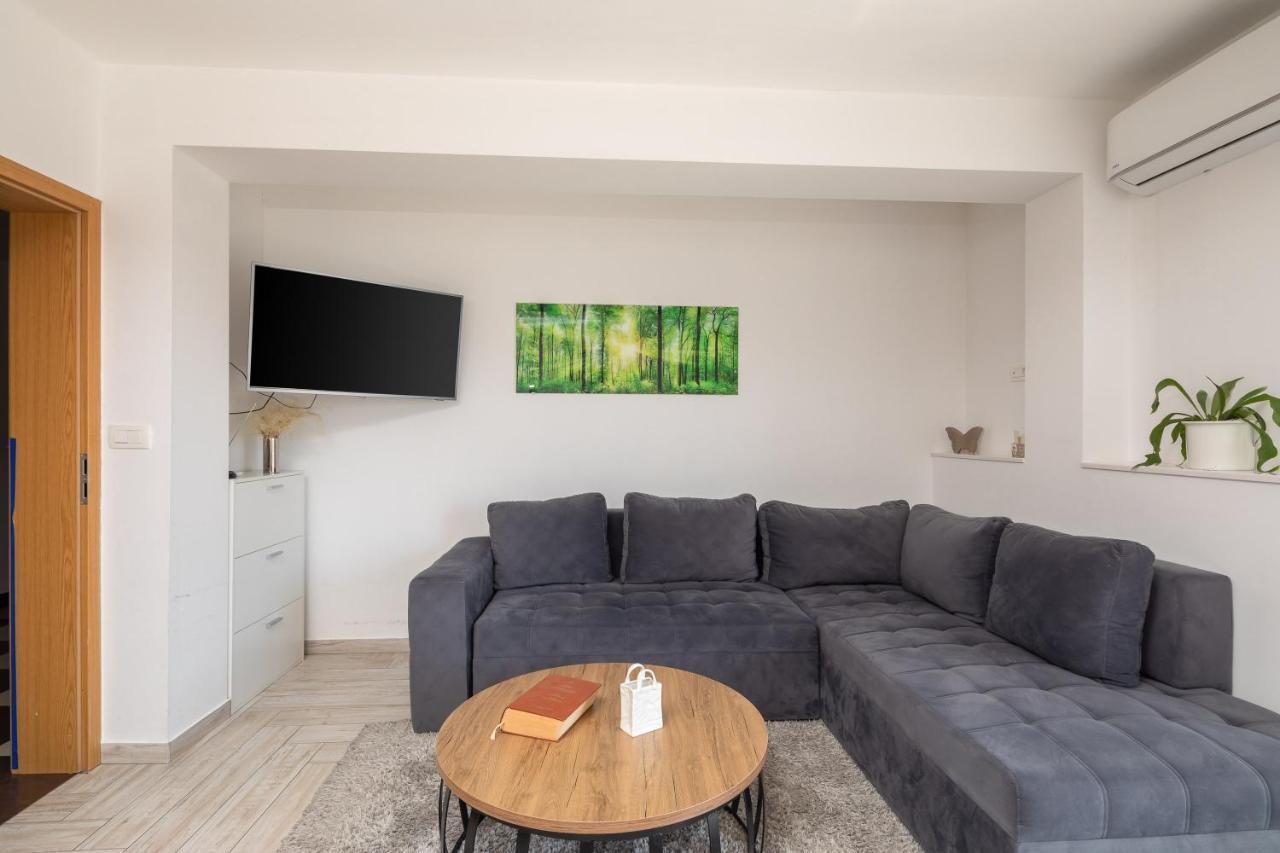 Apartments Sunshine Rays Duće Εξωτερικό φωτογραφία