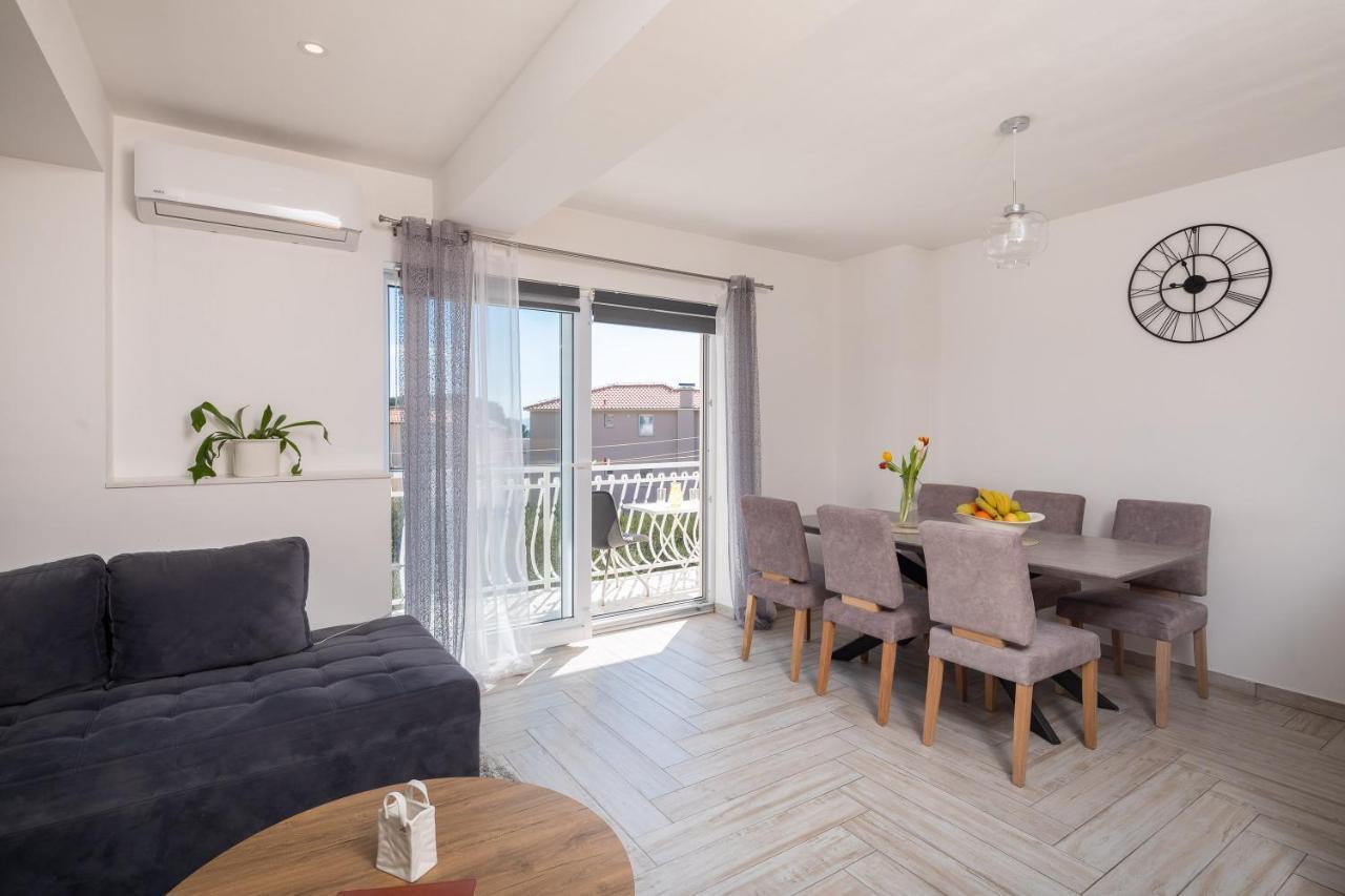 Apartments Sunshine Rays Duće Εξωτερικό φωτογραφία